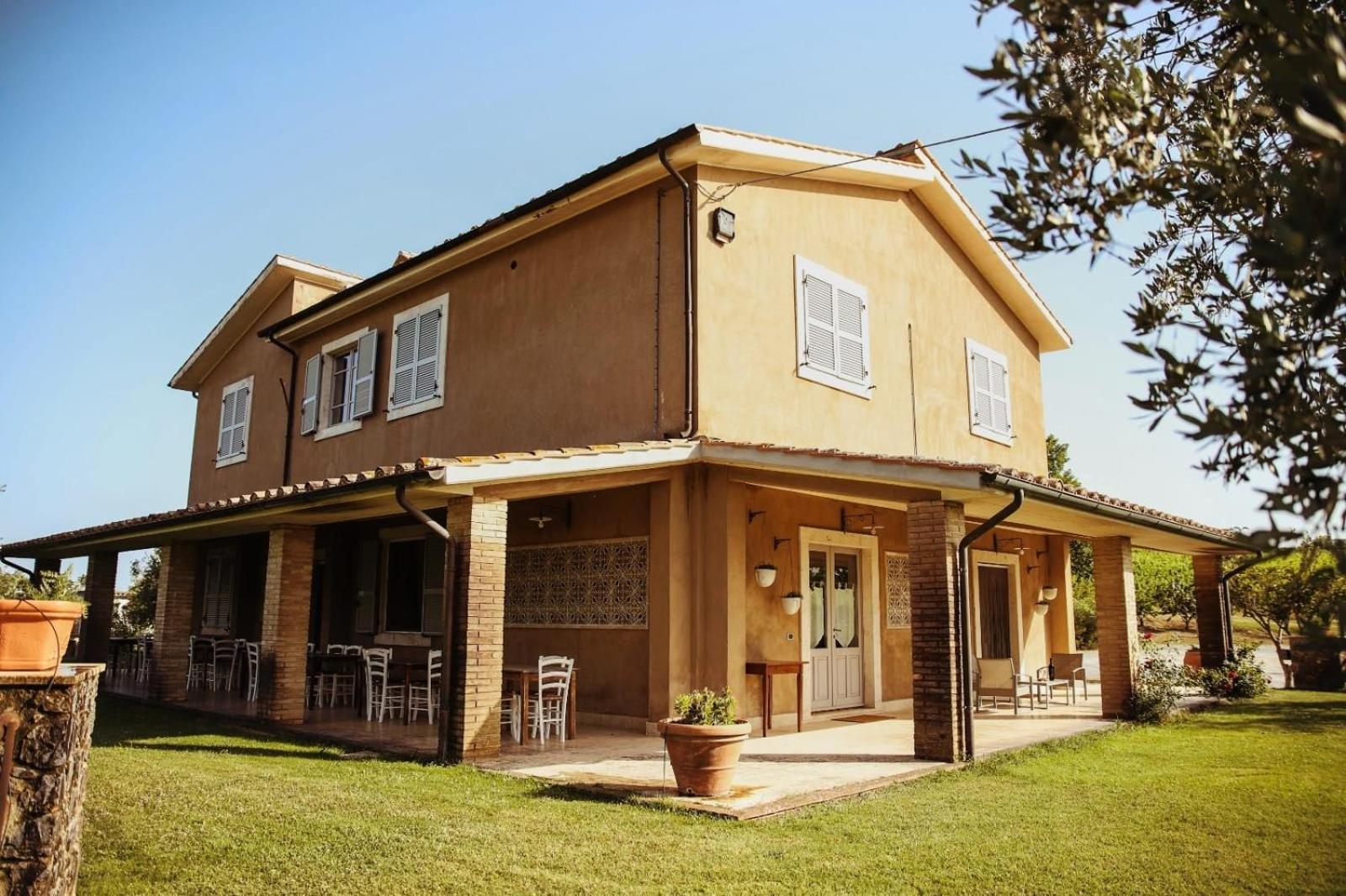 Bio Agriturismo Poggio Aione 萨杜勒尼亚 外观 照片