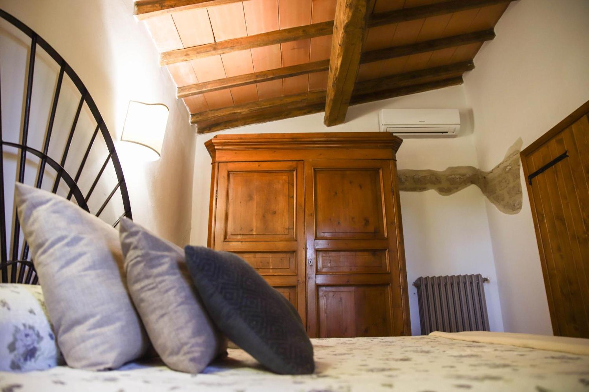 Bio Agriturismo Poggio Aione 萨杜勒尼亚 外观 照片