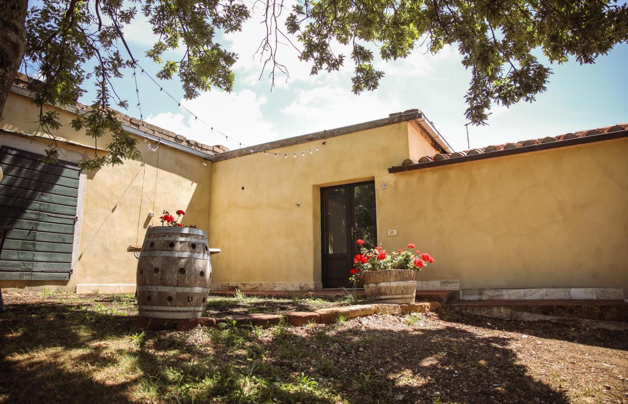 Bio Agriturismo Poggio Aione 萨杜勒尼亚 外观 照片