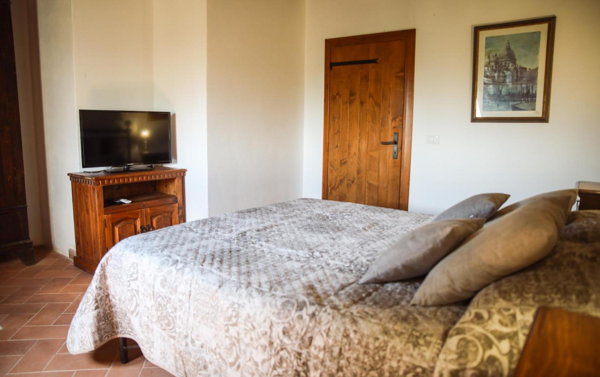 Bio Agriturismo Poggio Aione 萨杜勒尼亚 外观 照片