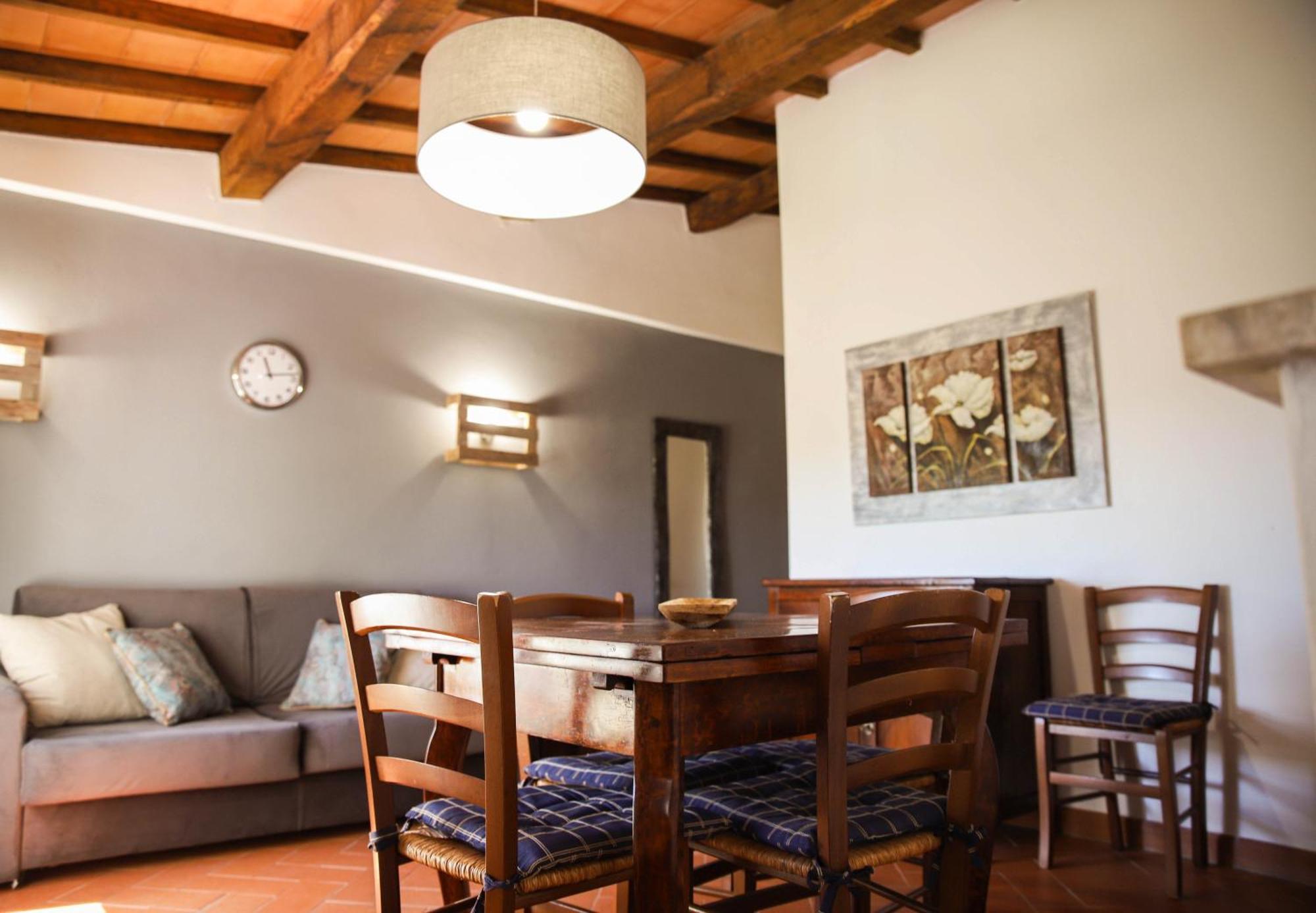 Bio Agriturismo Poggio Aione 萨杜勒尼亚 外观 照片