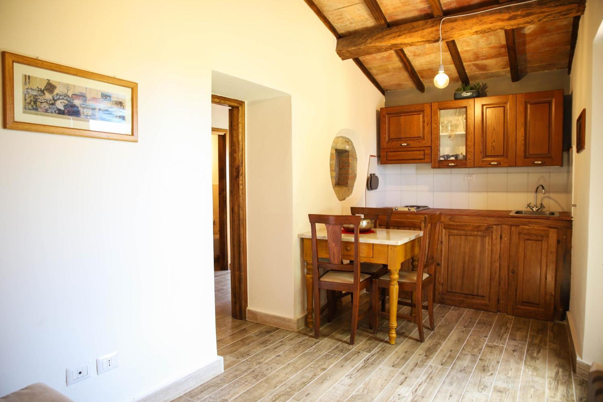 Bio Agriturismo Poggio Aione 萨杜勒尼亚 外观 照片