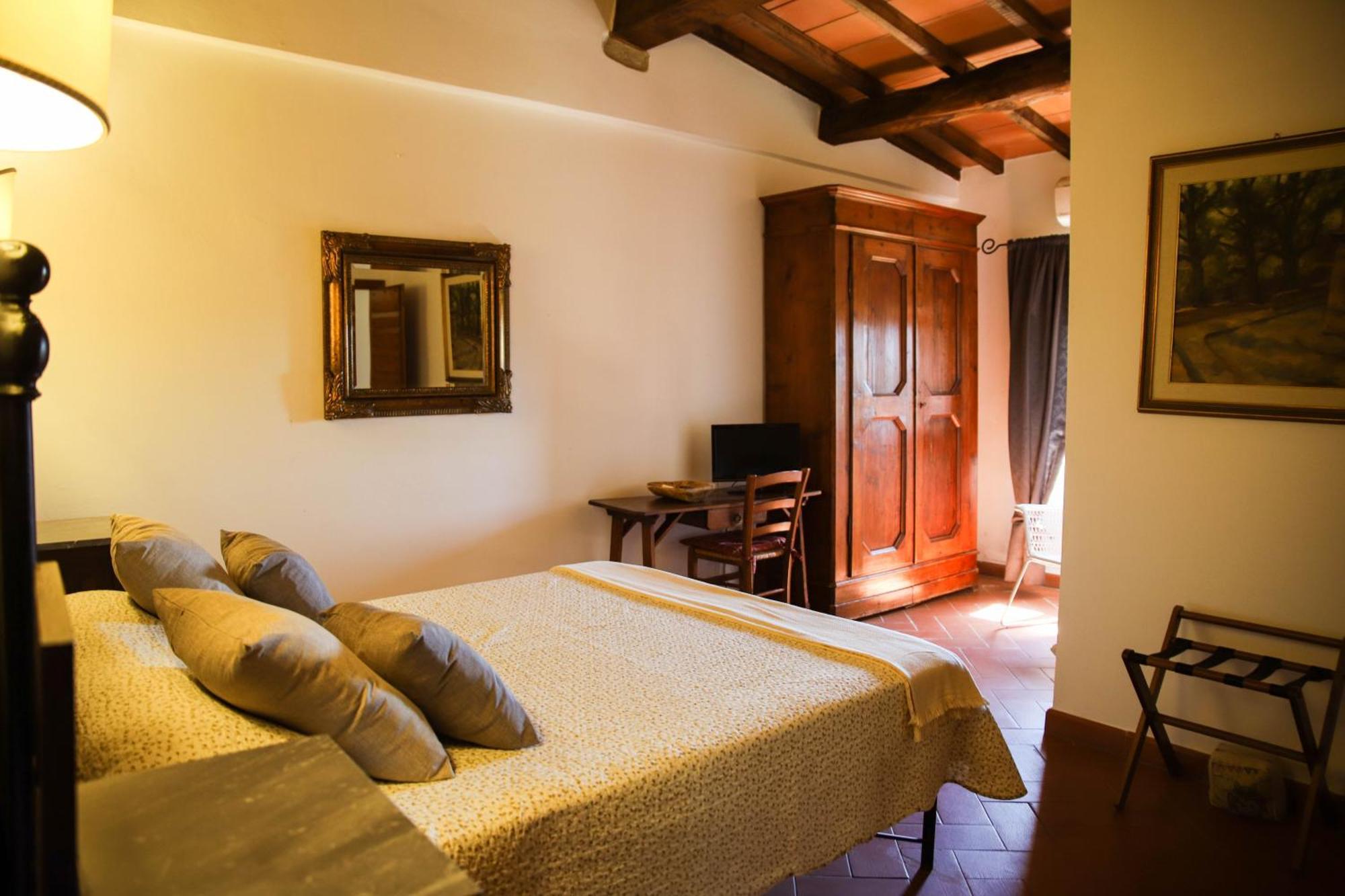 Bio Agriturismo Poggio Aione 萨杜勒尼亚 外观 照片