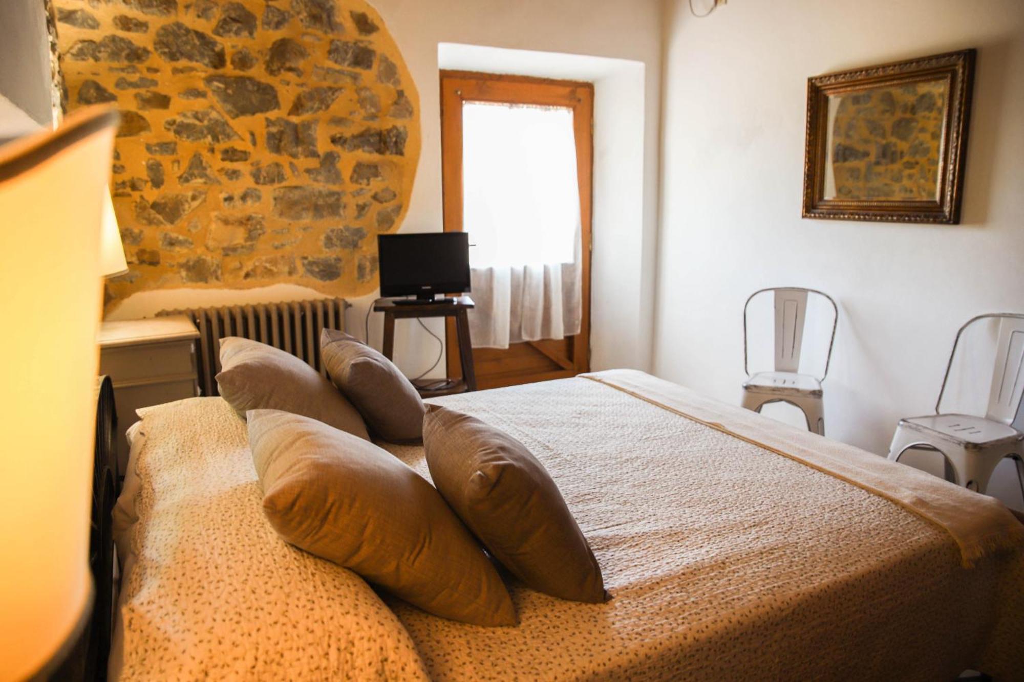 Bio Agriturismo Poggio Aione 萨杜勒尼亚 外观 照片