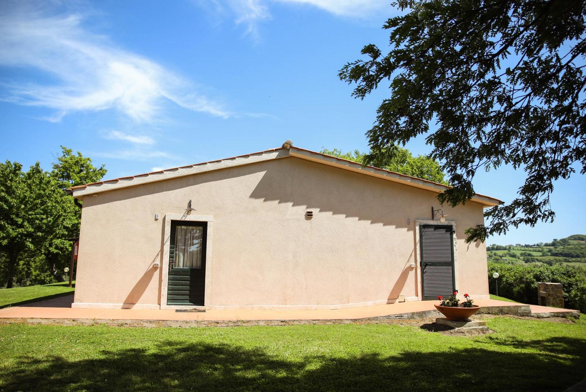 Bio Agriturismo Poggio Aione 萨杜勒尼亚 外观 照片